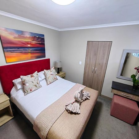 Karibu Self-Catering Accommodation Hermanus Exterior foto